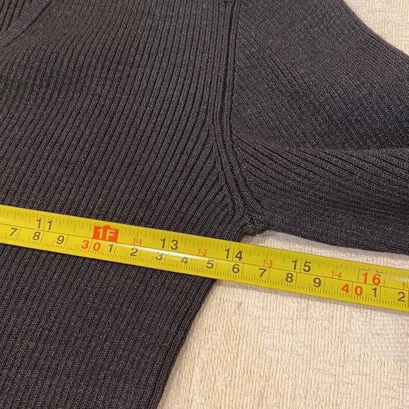 Esther Chen Black Ribbed Top.  Silk, Nylon and Spandex.  Ruffled detail - Picture 13 of 16